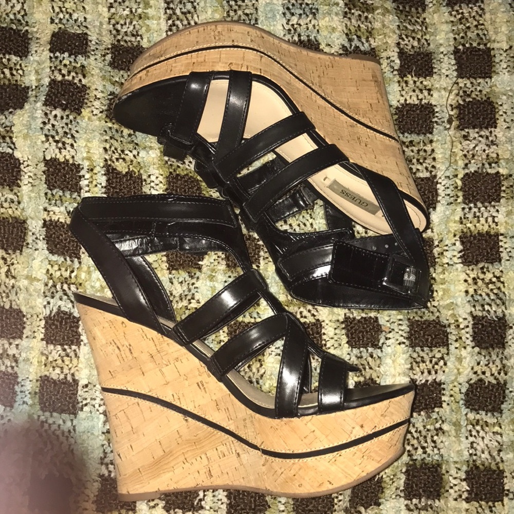 Guess wedges